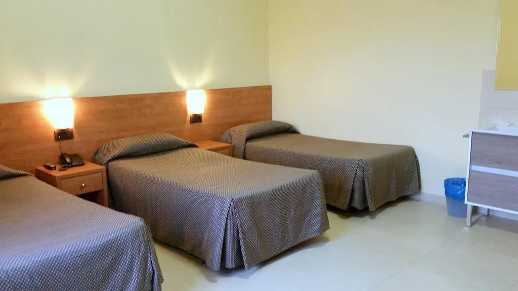Hostal Capitol Ramblas-1